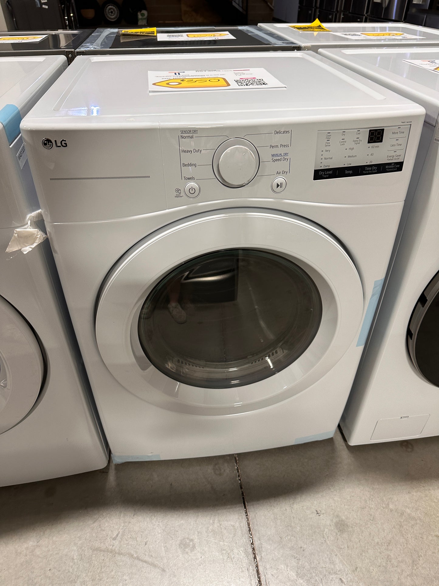 GREAT NEW LG STACKABLE ELECTRIC DRYER MODEL: DLE3400W DRY12488