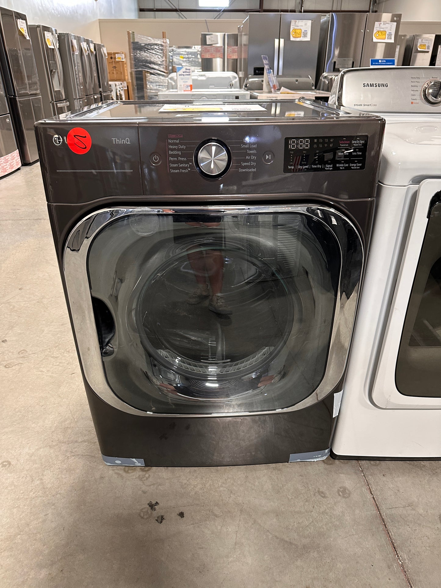 MAJOR DISCOUNT ULTRA CAPACITY LG 9 CU FT ELECTRIC DRYER MODEL: DLEX8900B DRY12510
