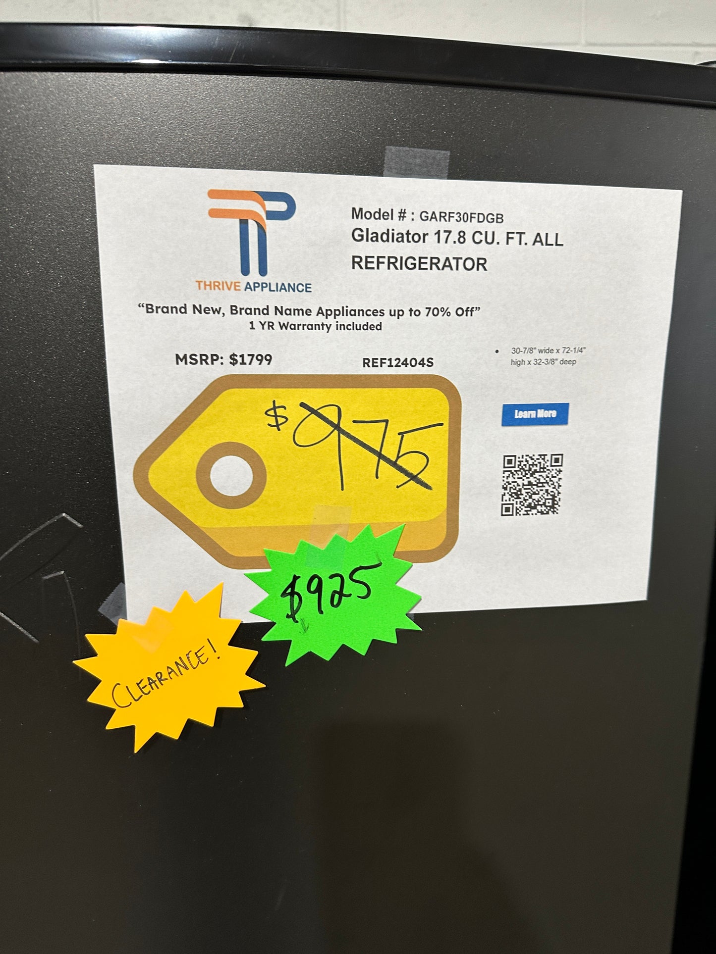 CLEARANCE PRICE BRAND NEW BLACK REFRIGERATOR MODEL: GARF30FDGB REF12404S