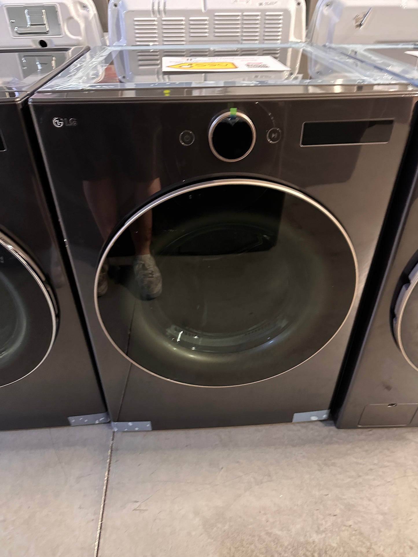 DISCOUNTED NEW SMART ELECTRIC LG DRYER WITH SENSOR DRY MODEL: DLEX6500B DRY12496