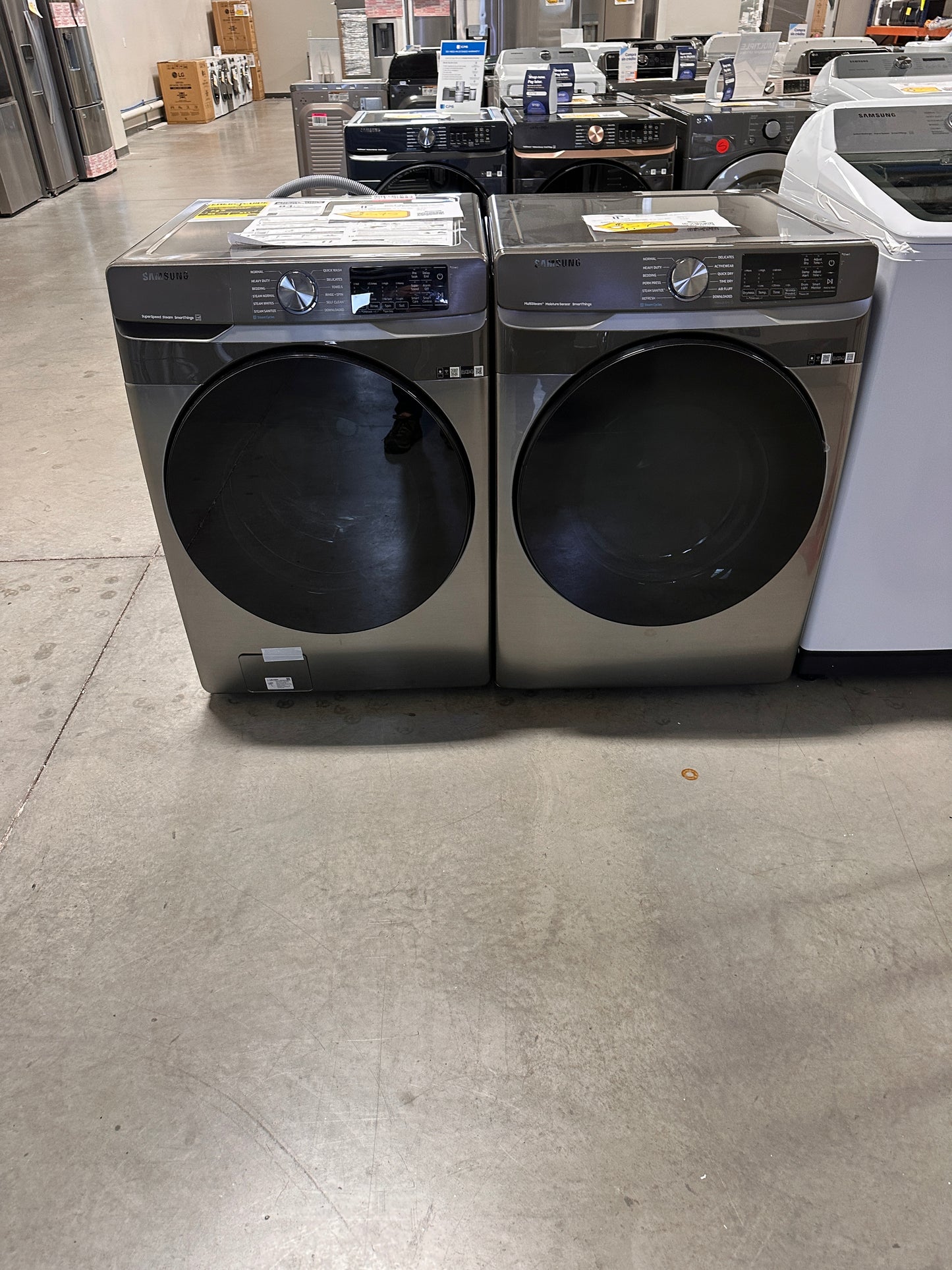 GREAT NEW SAMSUNG STACKABLE WASHER DRYER LAUNDRY SET - WAS13242 DRY12307