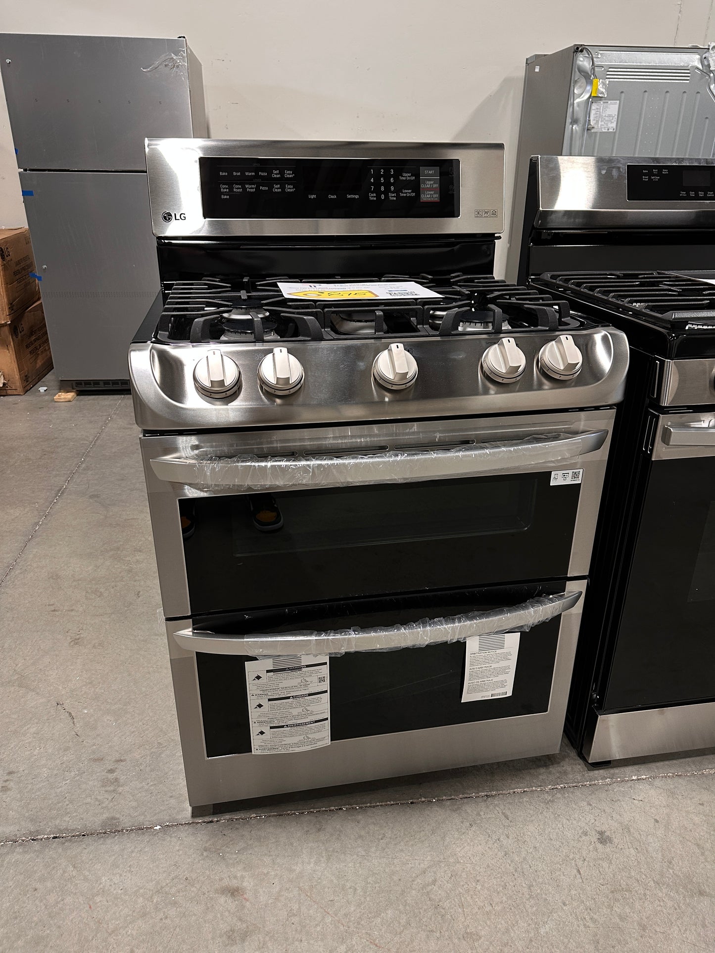 GORGEOUS NEW LG DOUBLE OVEN GAS TRUE CONVECTION RANGE MODEL:LDG4313ST RAG11859