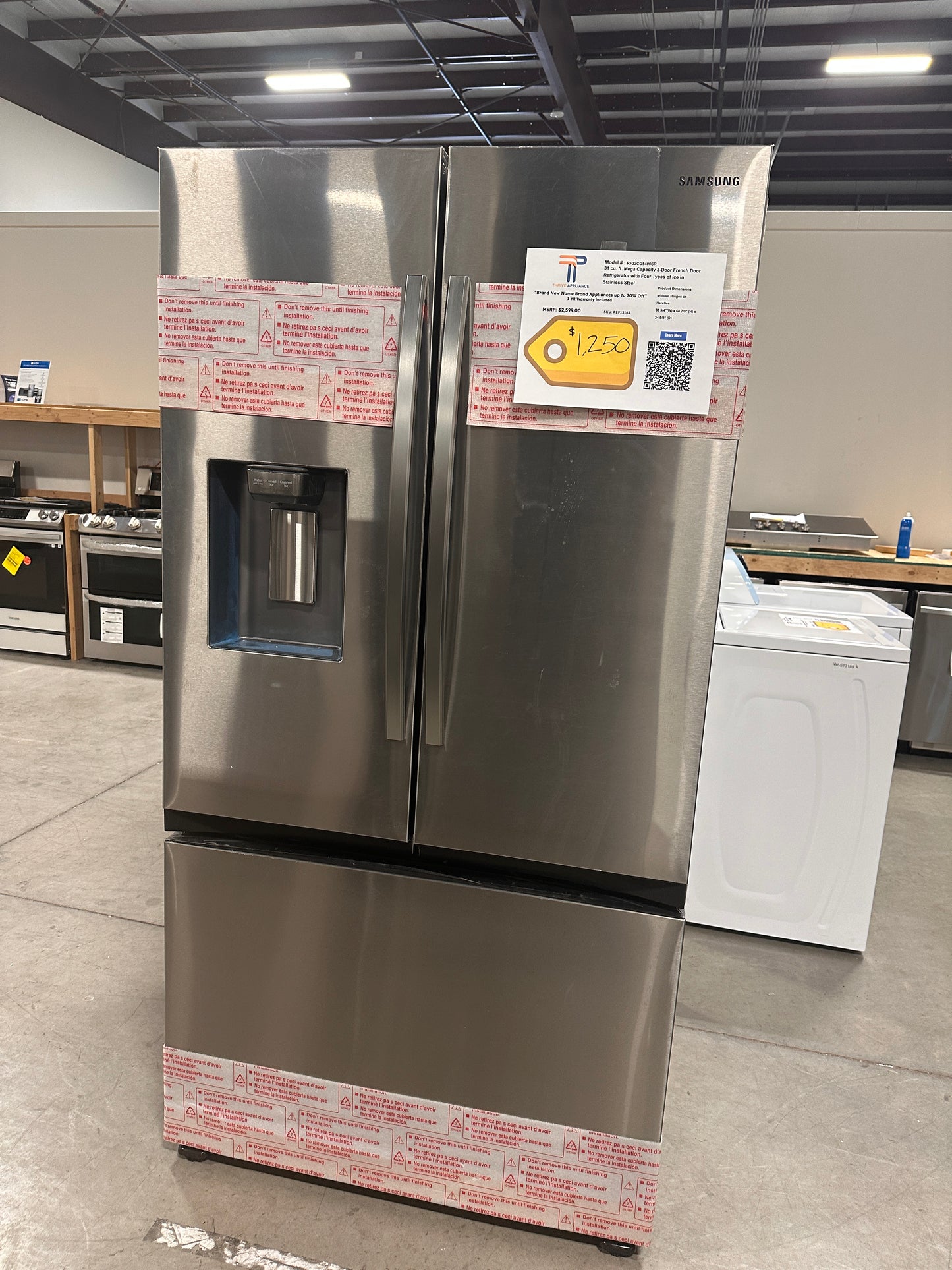 GREAT NEW SAMSUNG 31 CU FT SMART REFRIGERATOR MODEL:RF32CG5400SR REF13163
