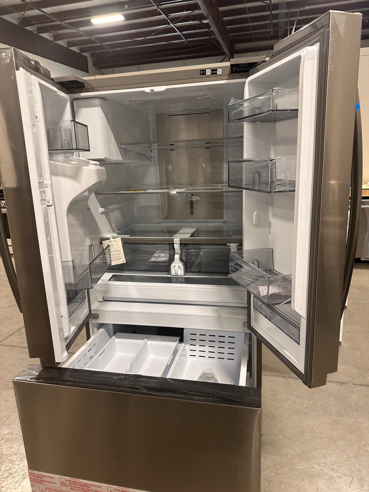 GREAT NEW SAMSUNG 31 CU FT SMART REFRIGERATOR MODEL:RF32CG5400SR REF13163