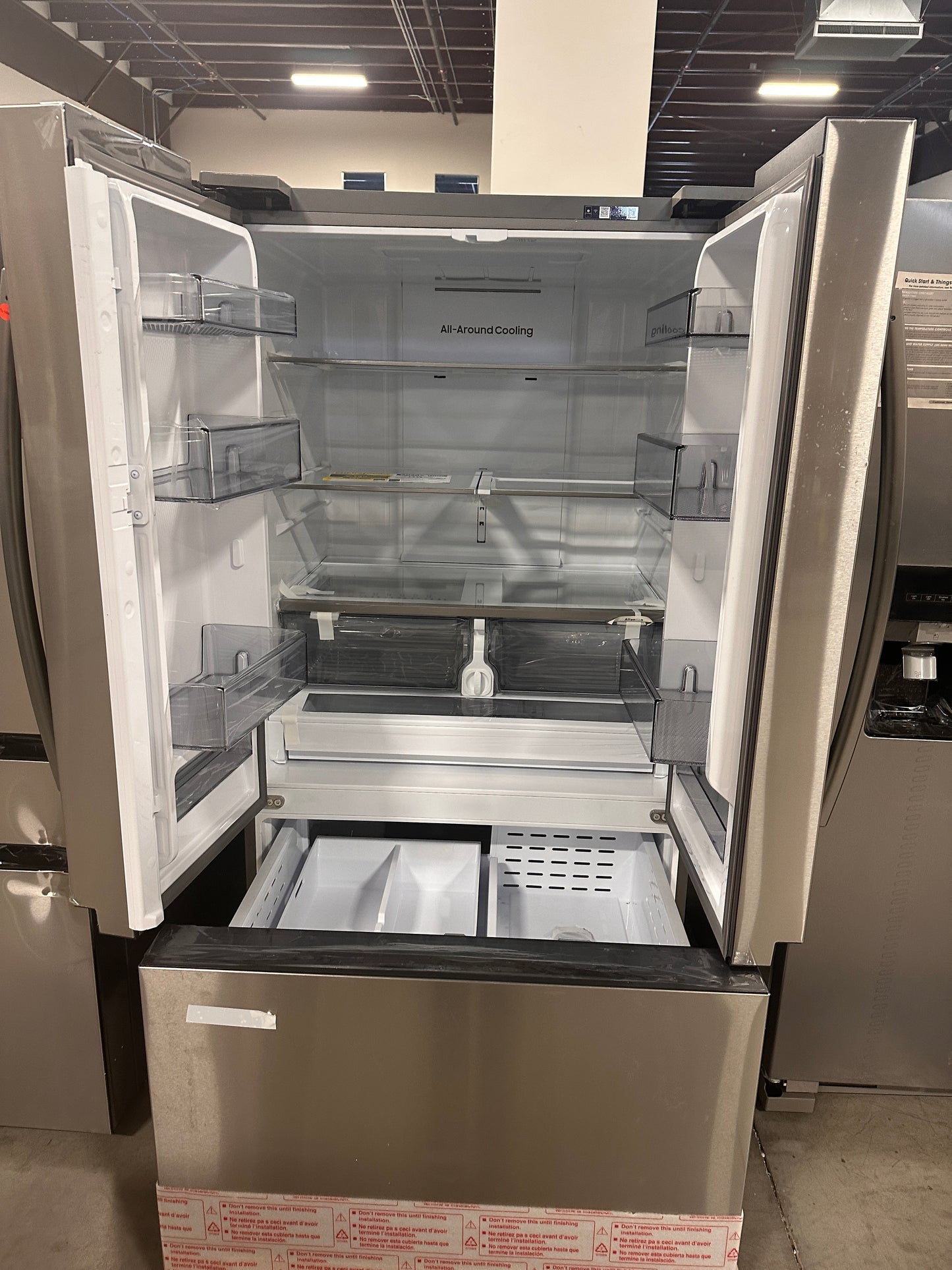 32 CU FT SMART REFRIGERATOR with DUAL AUTO ICE MAKER MODEL:RF32CG5100SR REF13154