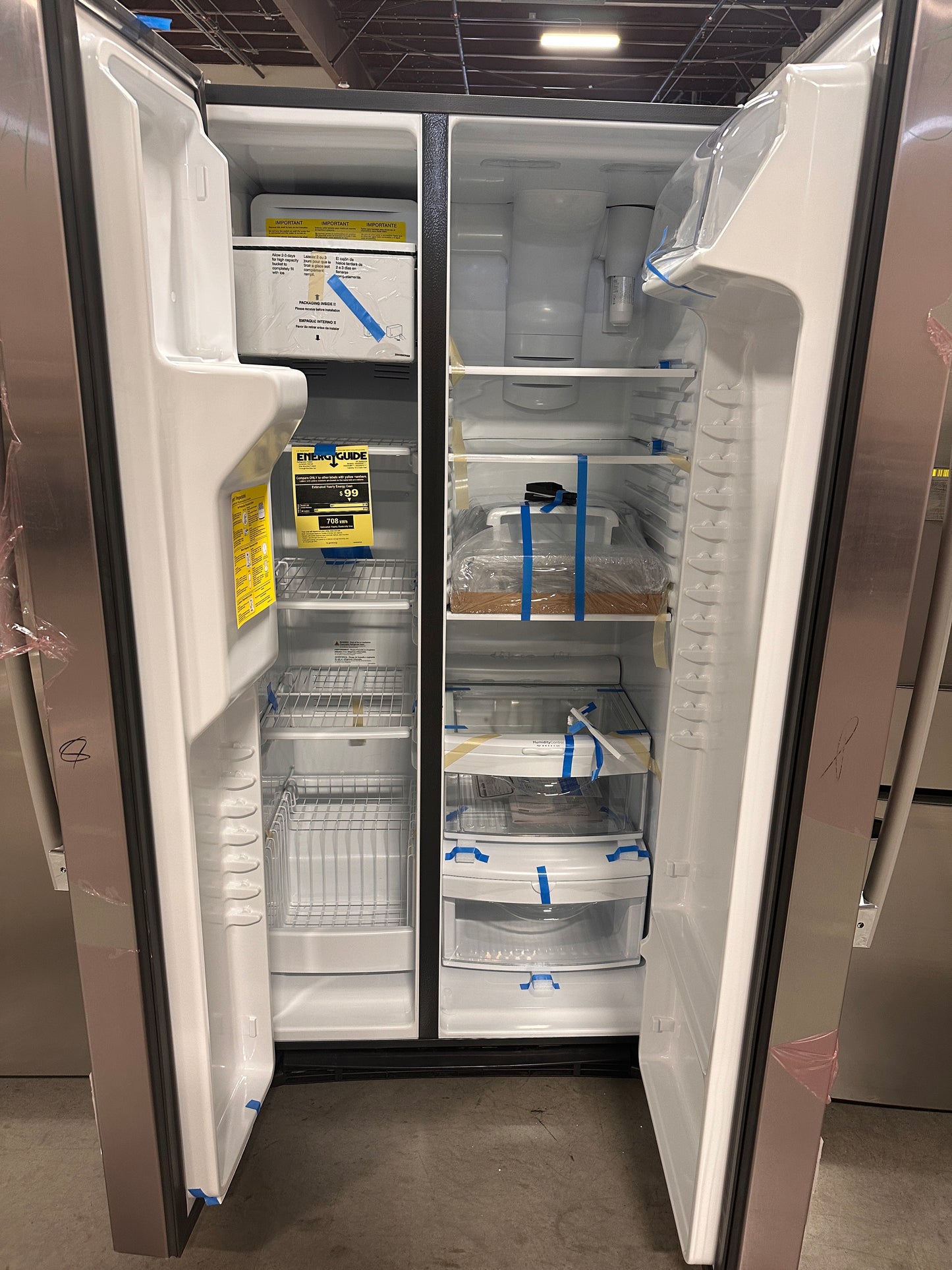 NEW 25.3 CU FT SIDE BY SIDE GE REFRIGERATOR MODEL:GSS25GYPFS REF13151