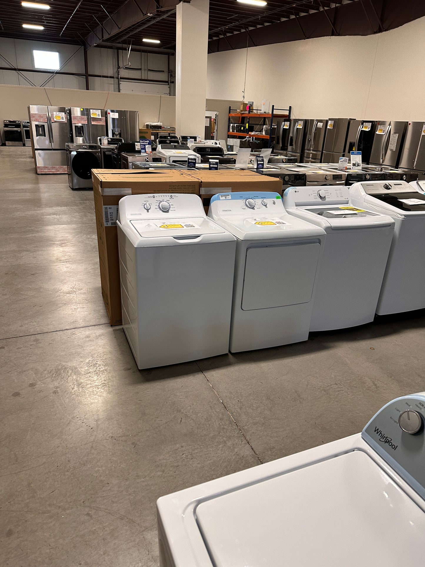 BRAND NEW! TOP LOAD WASHER ELECTRIC DRYER SET - WAS13261 DRY12554