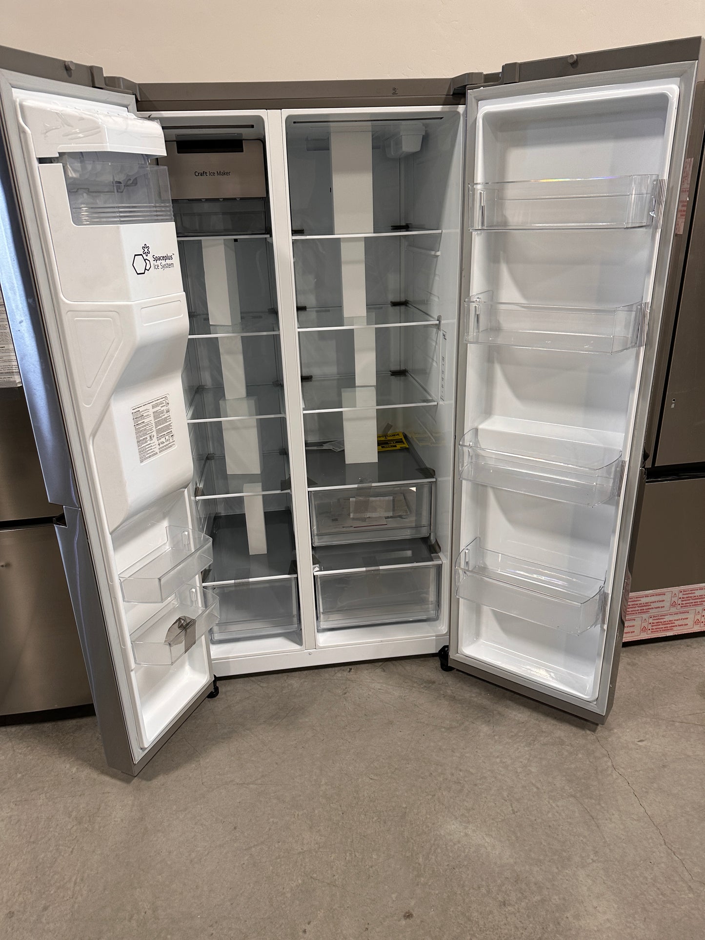GREAT NEW LG STAINLESS STEEL REFRIGERATOR MODEL: LHSXS2706S REF13167