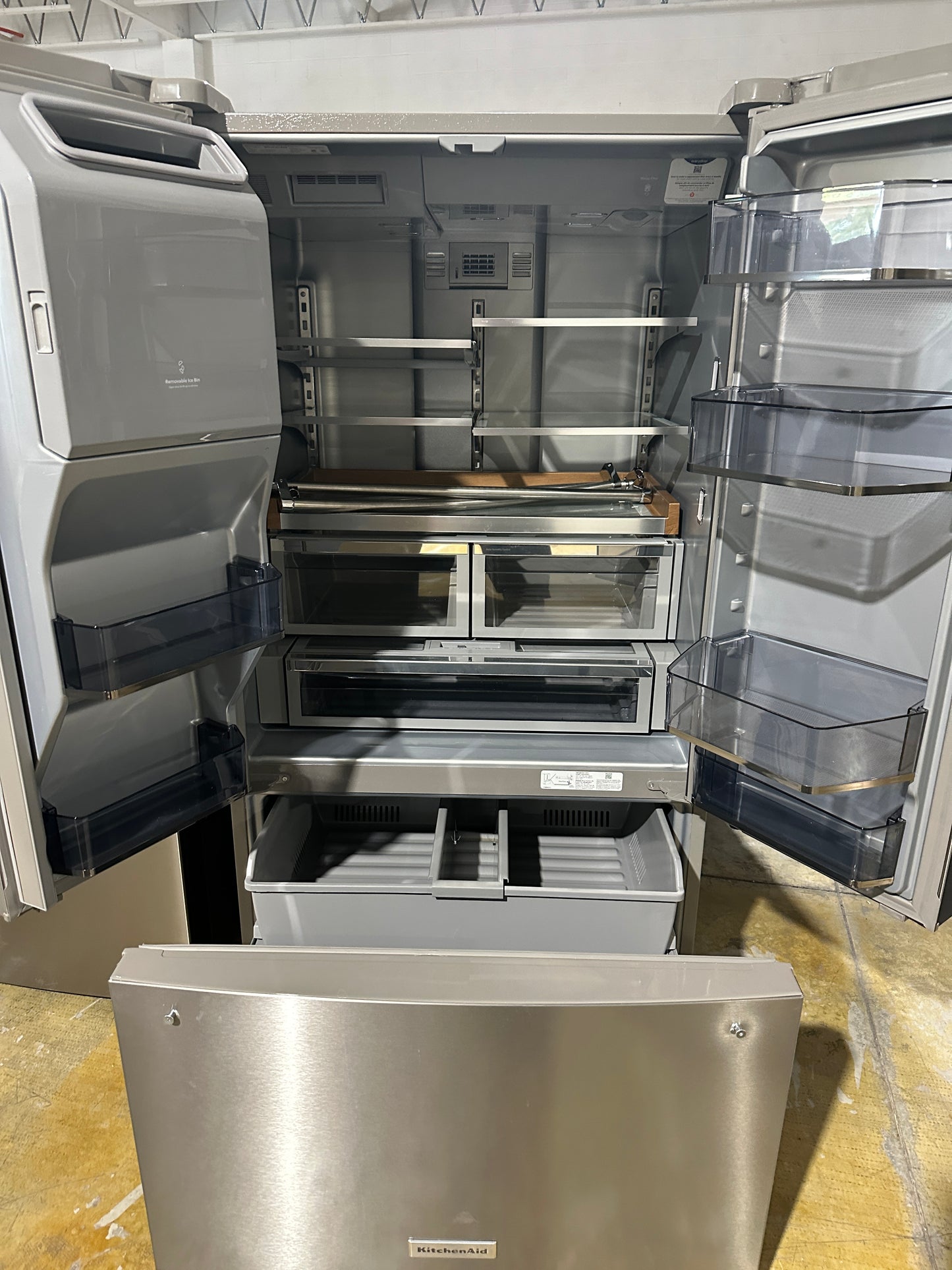 GORGEOUS NEW KITCHENAID FRENCH DOOR REFRIGERATOR MODEL: KRFF577KPS REF12513S
