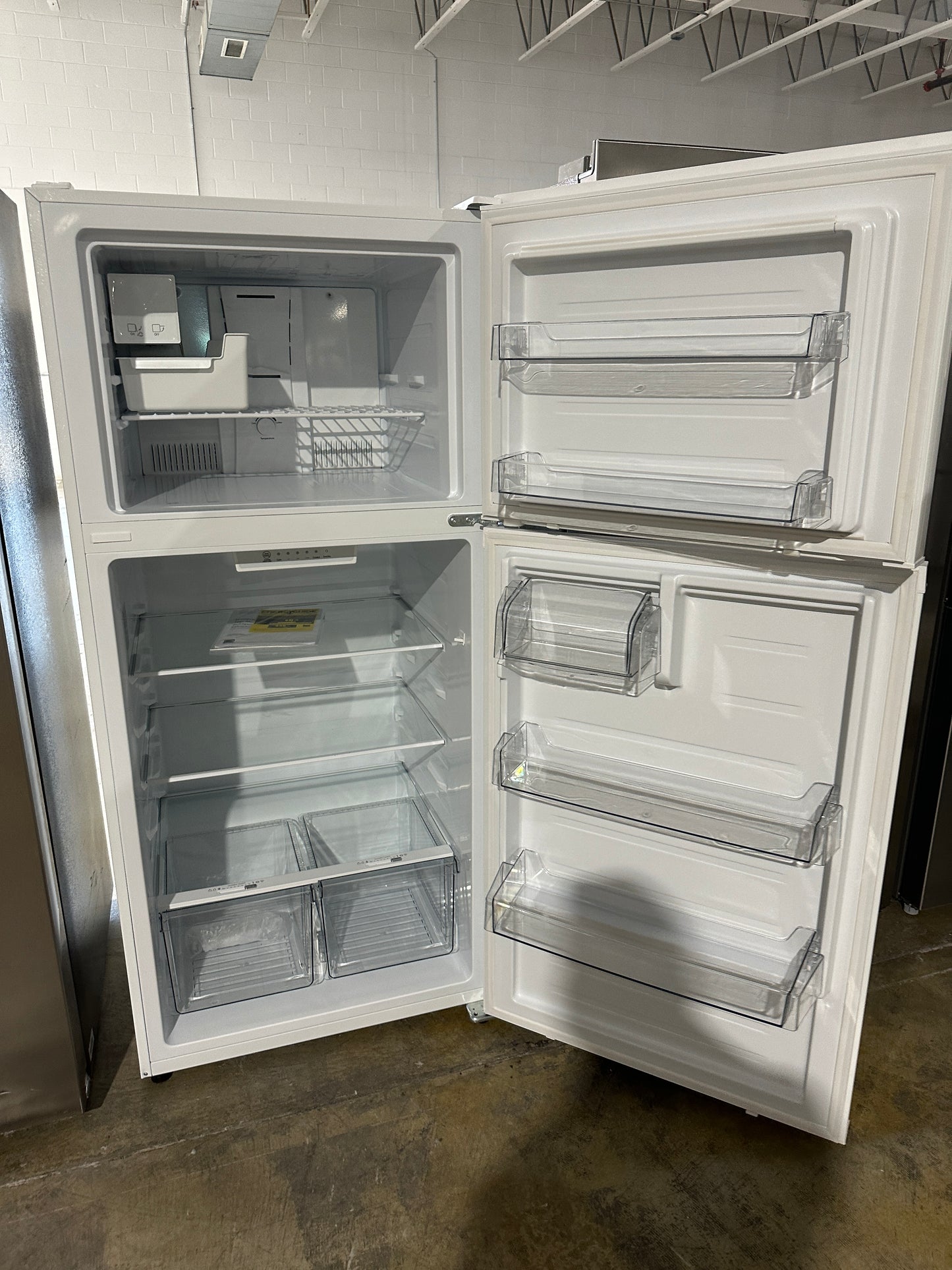 GREAT NEW KENMORE TOP FREEZER REFRIGERATOR MODEL: 4672312 REF13410S