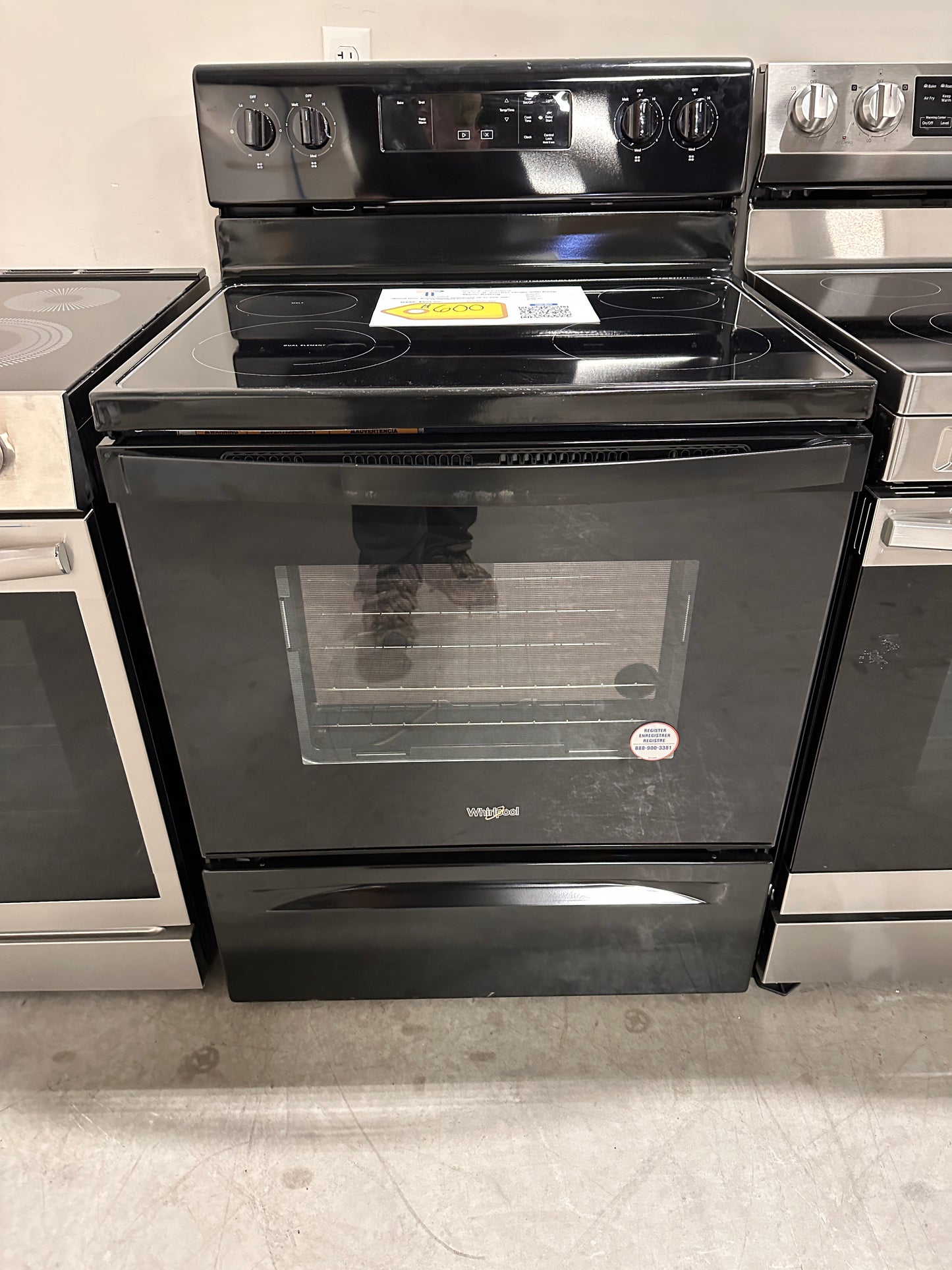 Electric Range with Keep Warm Setting - Black MODEL: WFE320M0JB RAG11884