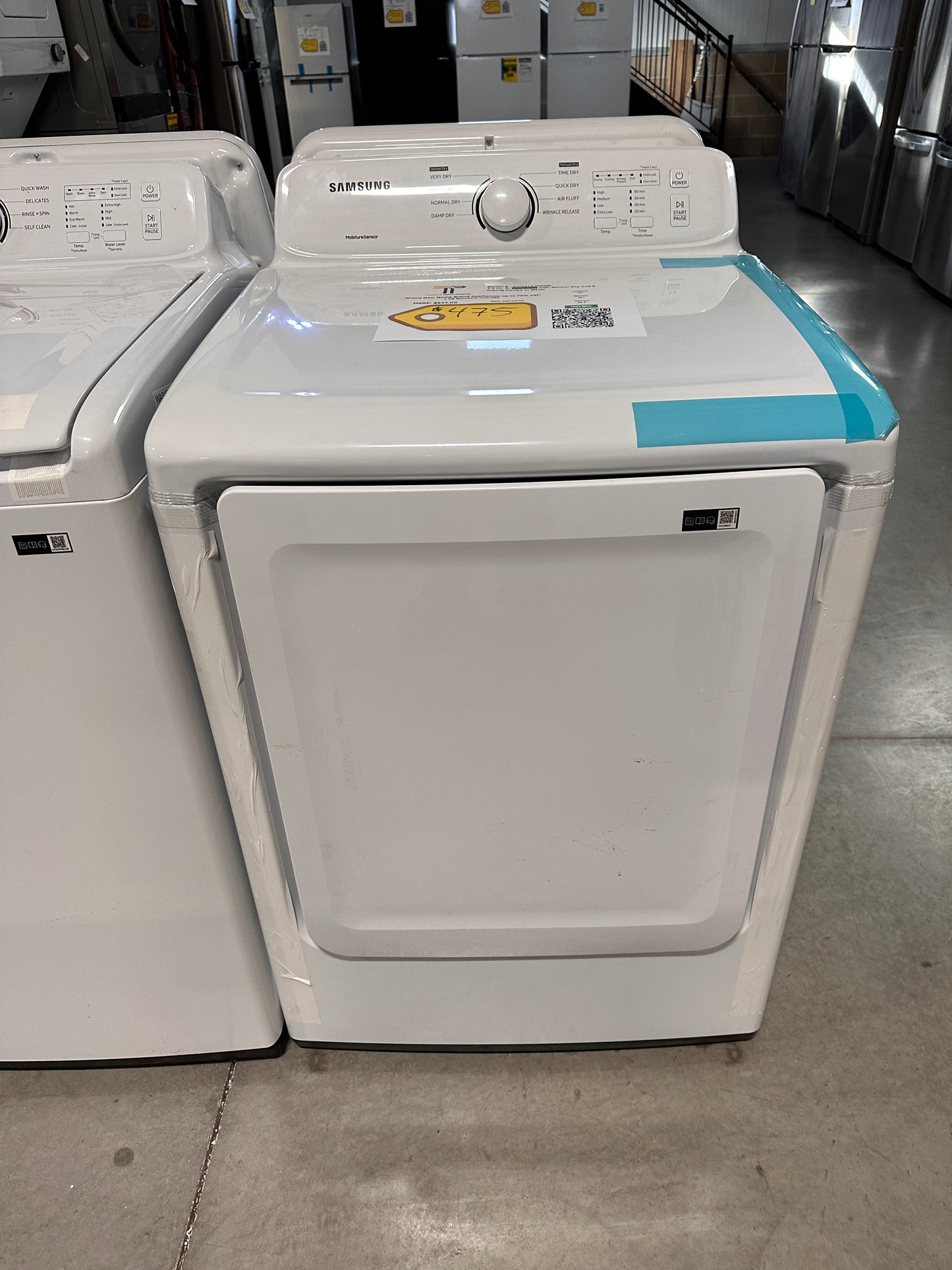 GREAT NEW GAS DRYER with SENSOR DRY MODEL: DVG41A3000W DRY12595