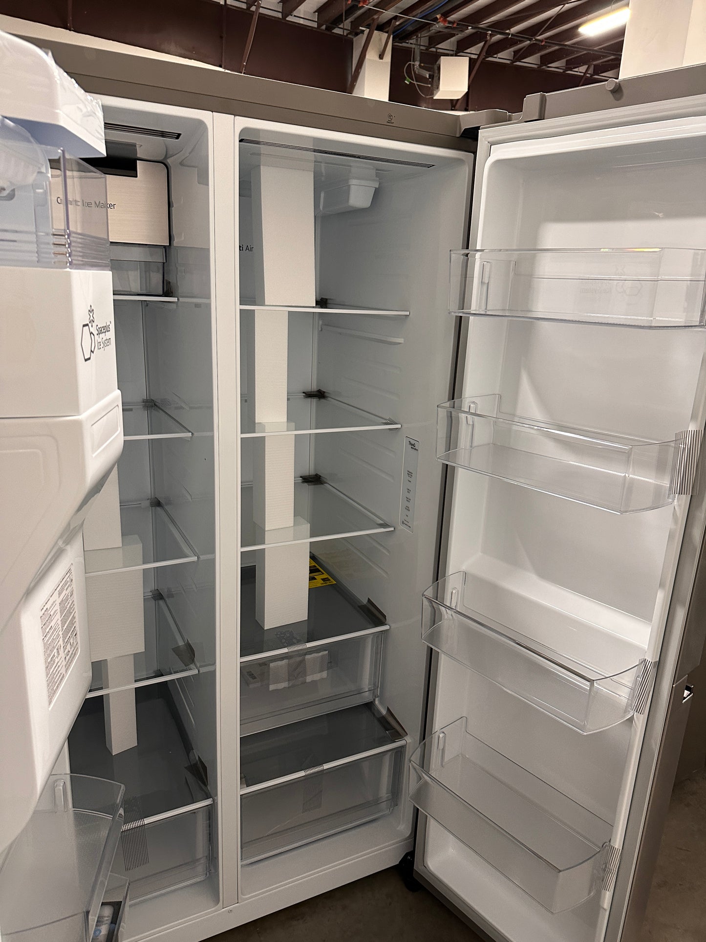GREAT NEW LG SIDE BY SIDE REFRIGERATOR MODEL: LHSXS2706S REF13216