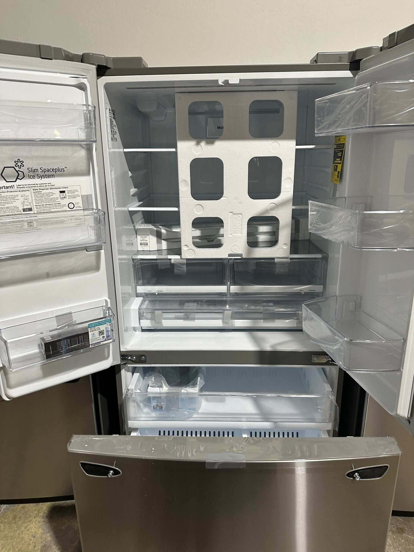 GREAT NEW LG FRENCH DOOR SMART REFRIGERATOR MODEL: LHFS28XBS REF13628S