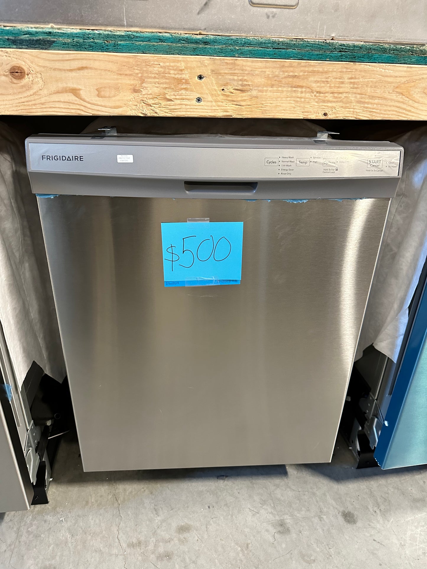 FRIGIDAIRE TALL TUB DISHWASHER - BRAND NEW - WARRANTY INCLUDED - DSW11514