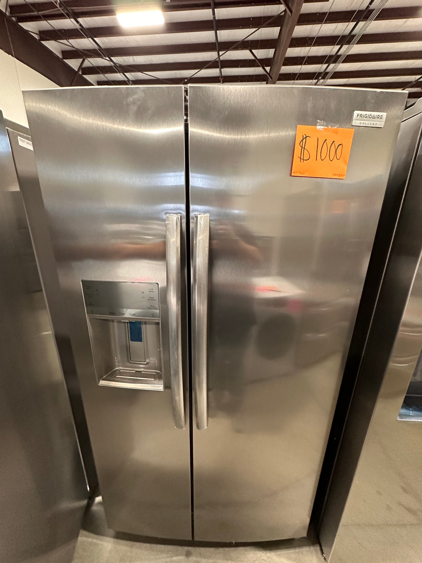 NEW FRIGIDAIRE SIDE-BY-SIDE REFRIGERATOR - REF12631
