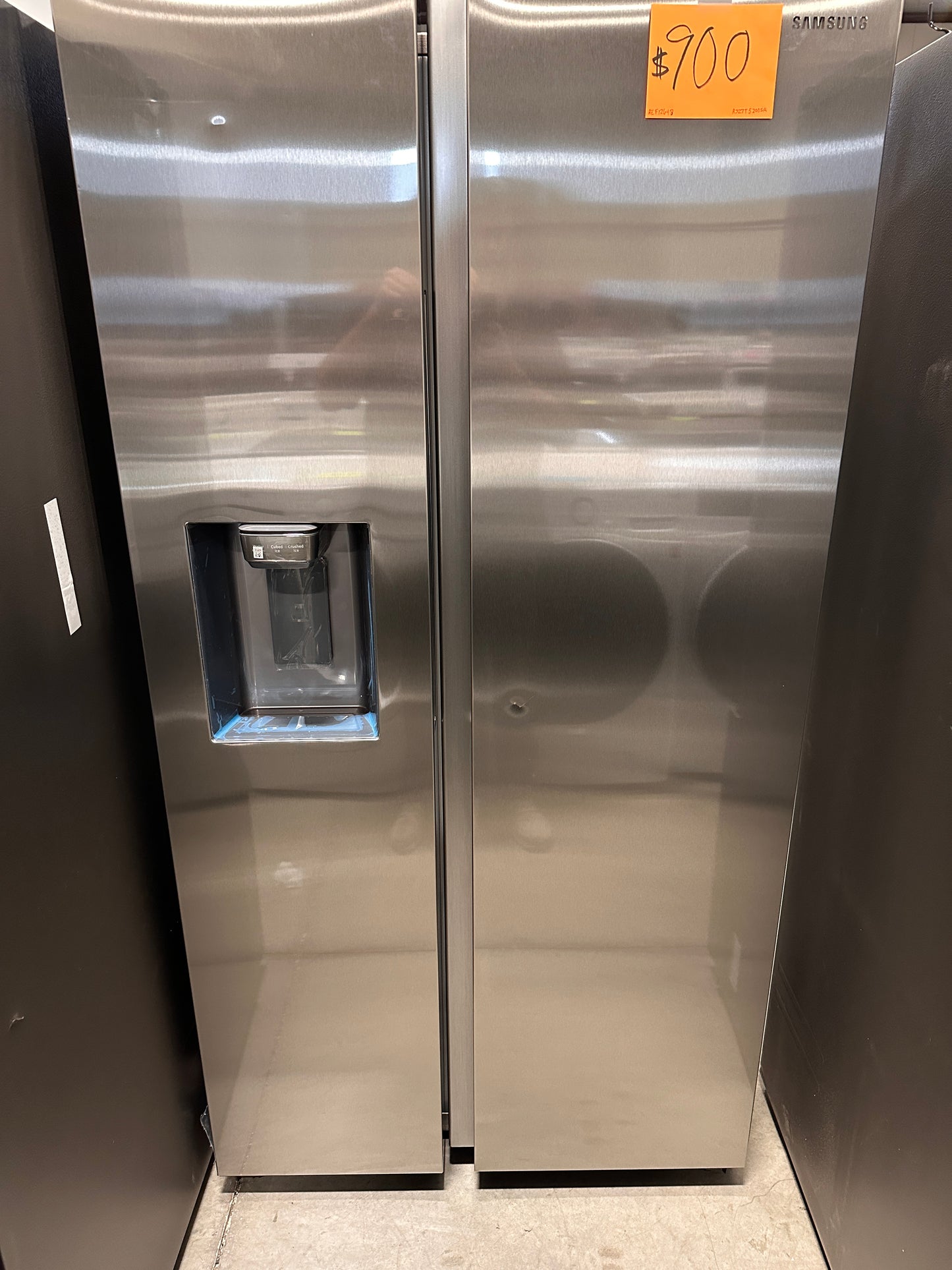 NEW SIDE-BY-SIDE SAMSUNG STAINLESS STEEL REFRIGERATOR - REF12648 RS27T5200SR