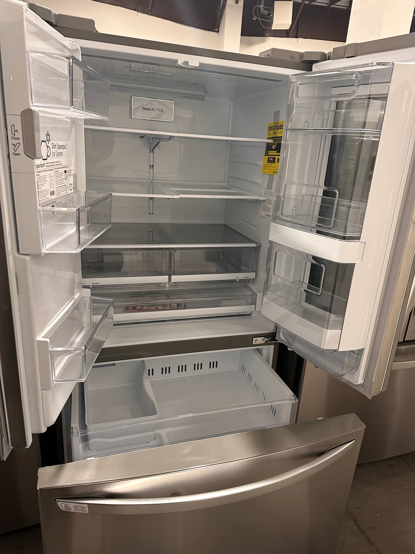 NEW LG REFRIGERATOR - WiFi ENABLED - DUAL ICE MAKER - REF12243 LFXS26596S