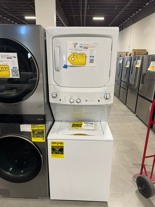 GE Unitized Spacemaker® 3.8 cu. ft. Capacity Washer with Stainless Steel Basket and 5.9 cu. ft. Capacity Electric Dryer MODEL: GUD27ESSMWW SKU: WAS10331R