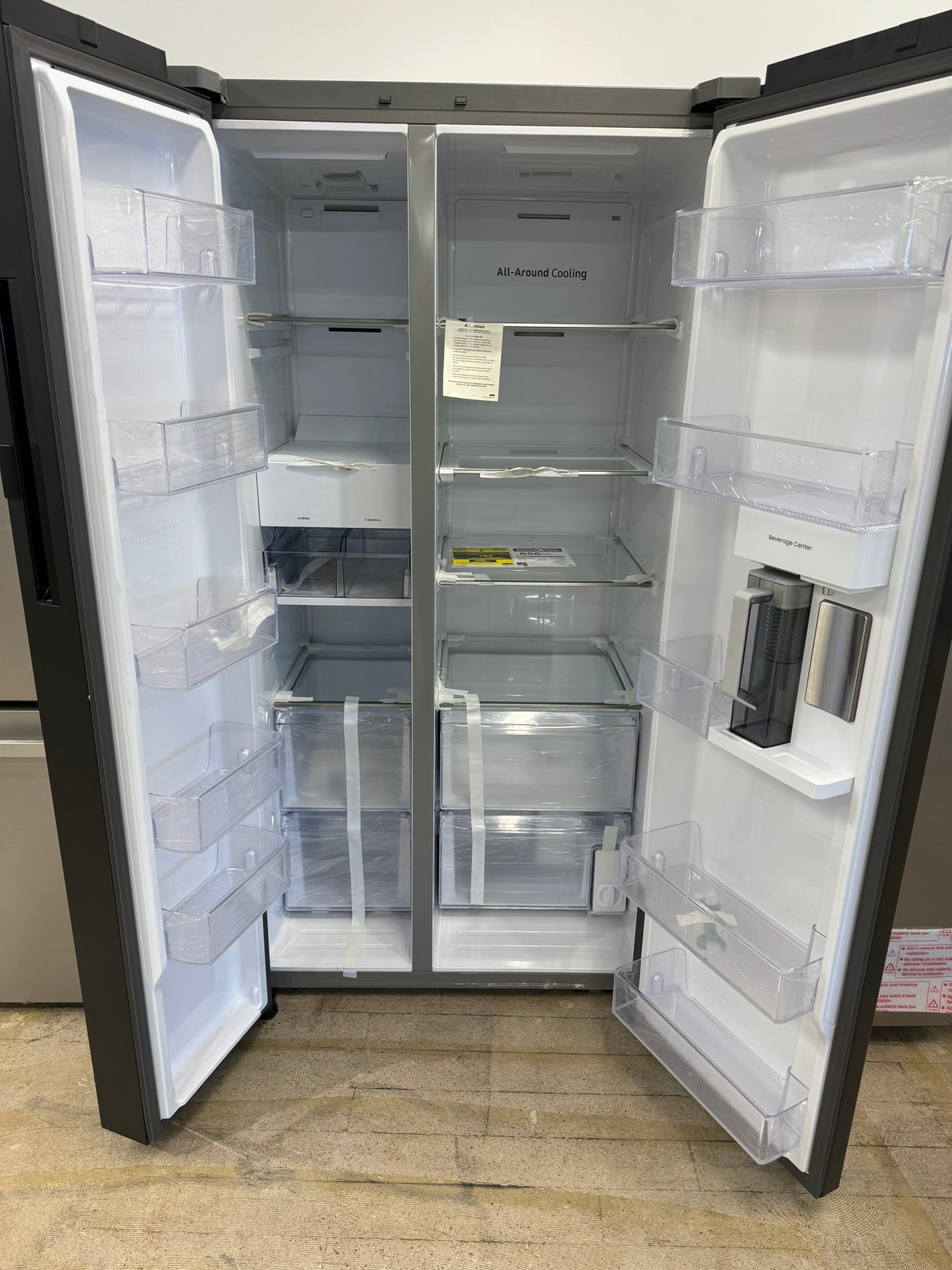 GREAT NEW SAMSUNG SMART SIDE BY SIDE REFRIGERATOR MODEL: RS28CB760012AA  REF10005R