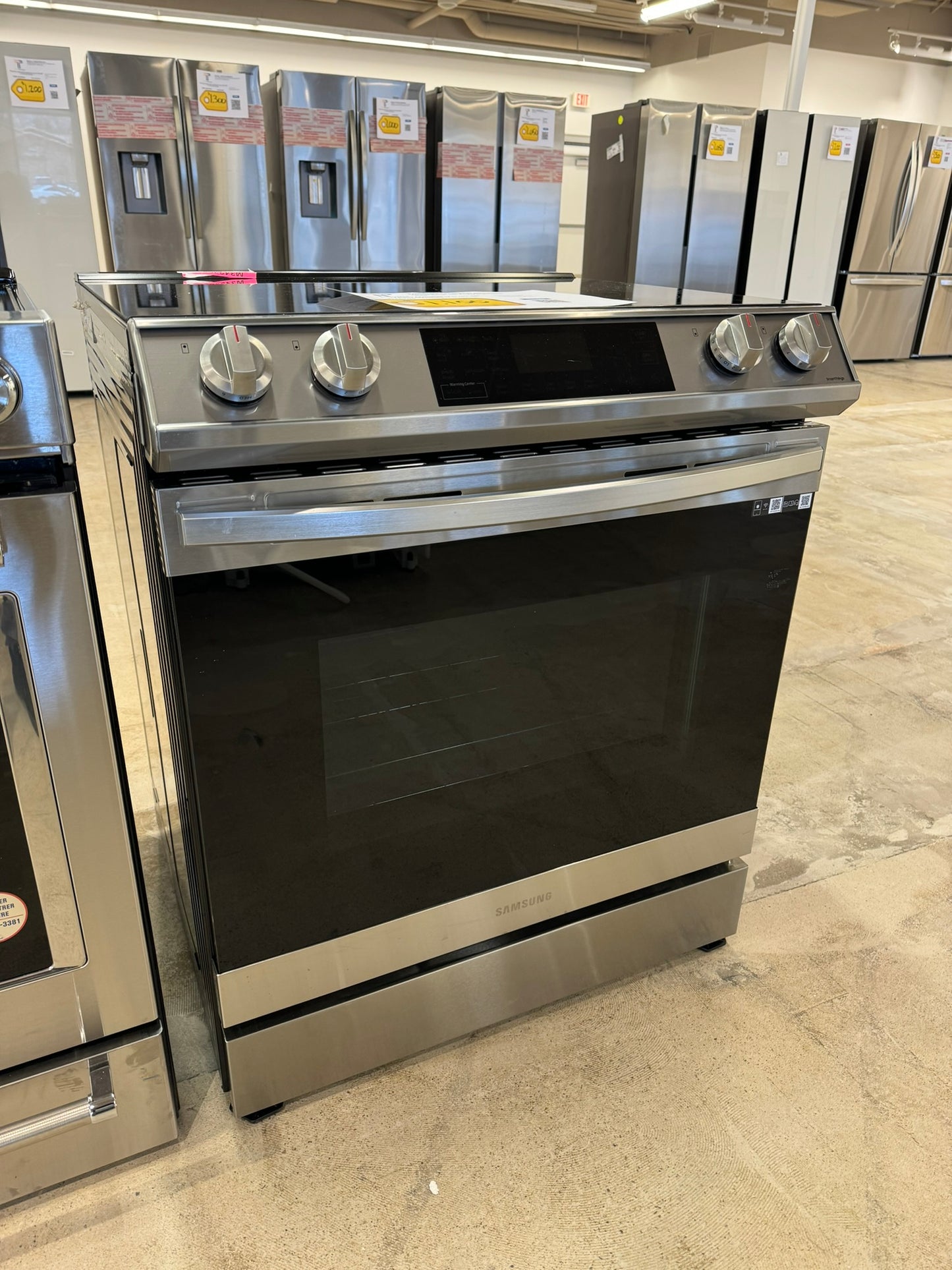 NEW SAMSUNG ELECTRIC CONVECTION RANGE WITH AIR FRY MODEL: NE63T8511SS  RAG10007R