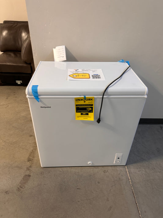 GREAT NEW HOTPOINT MANUAL DEFROST CHESE FREEZER MODEL: HHM7SRWW FRZ11242