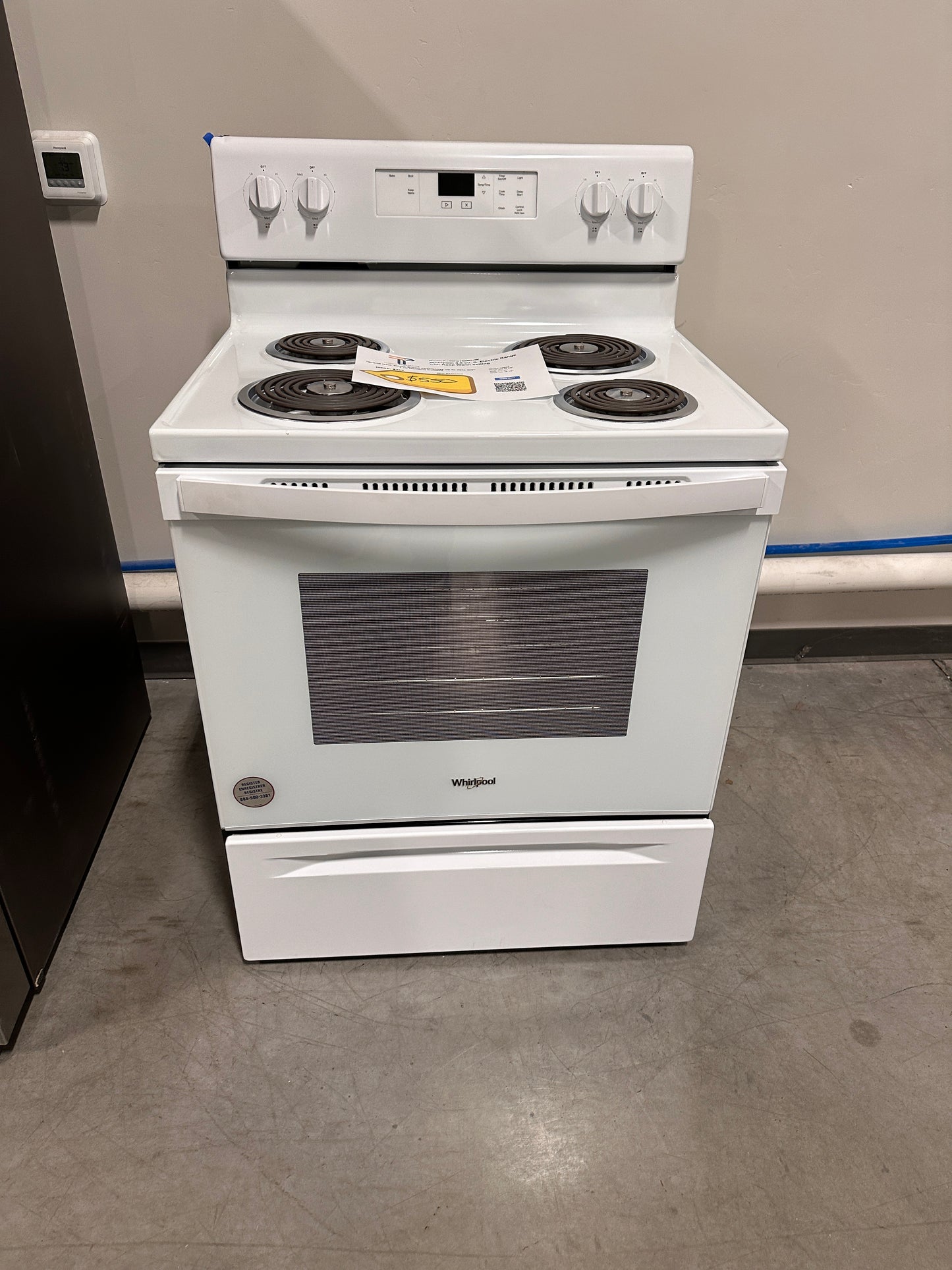 GREAT NEW WHIRLPOOL ELECTRIC RANGE MODEL: WFC150M0JW RAG11903