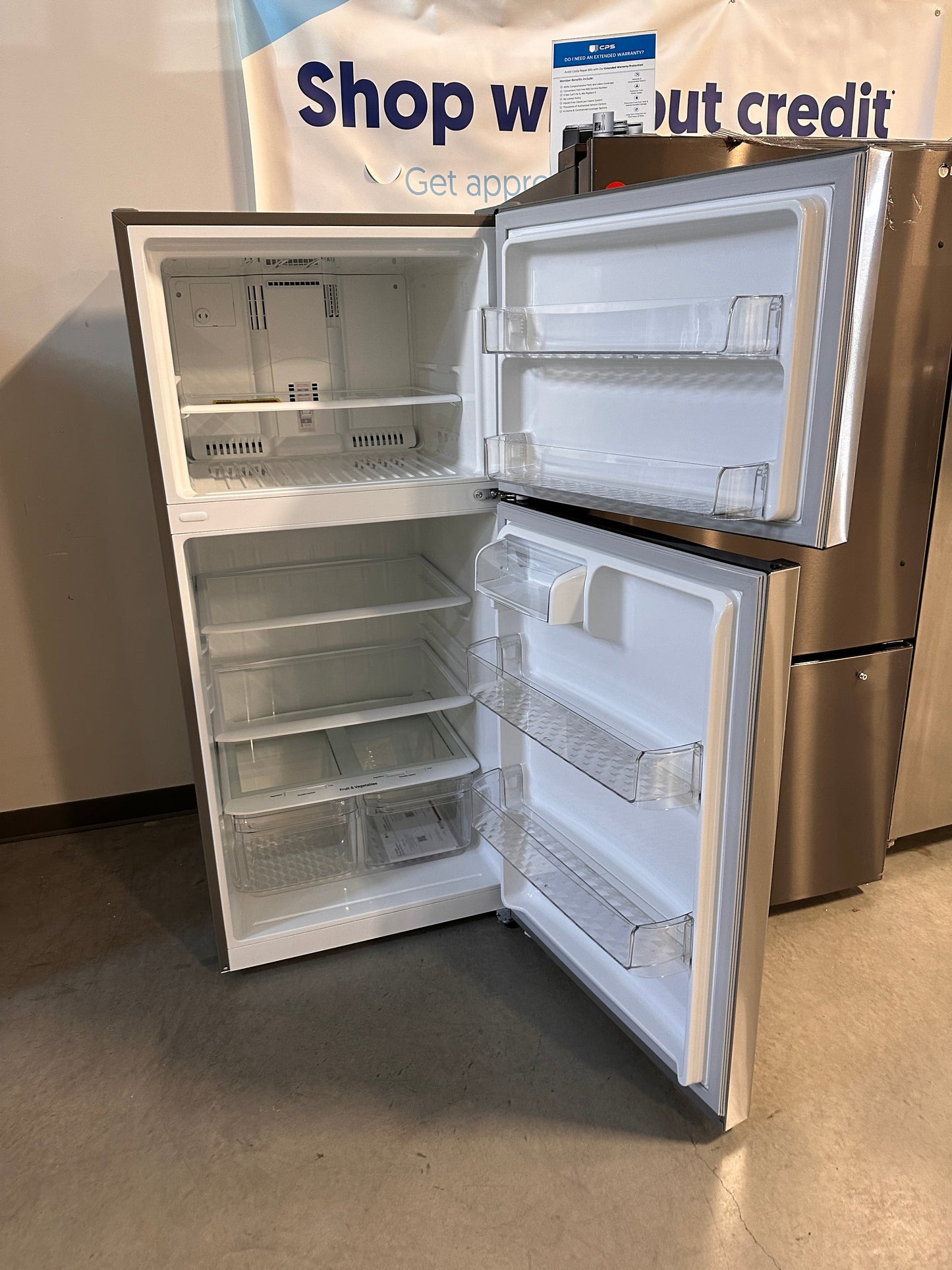 BRAND NEW TOP FREEZER REFRIGERATOR MODEL: LTCS20020S REF13323