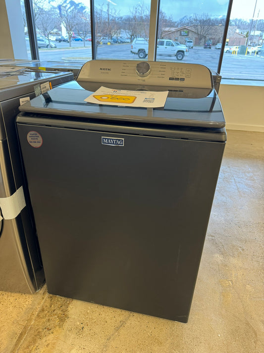 GORGEOUS NEW MAYTAG TOP LOAD WASHER with PET PRO SYSTEM MODEL: MVW6500MBK WAS10066R