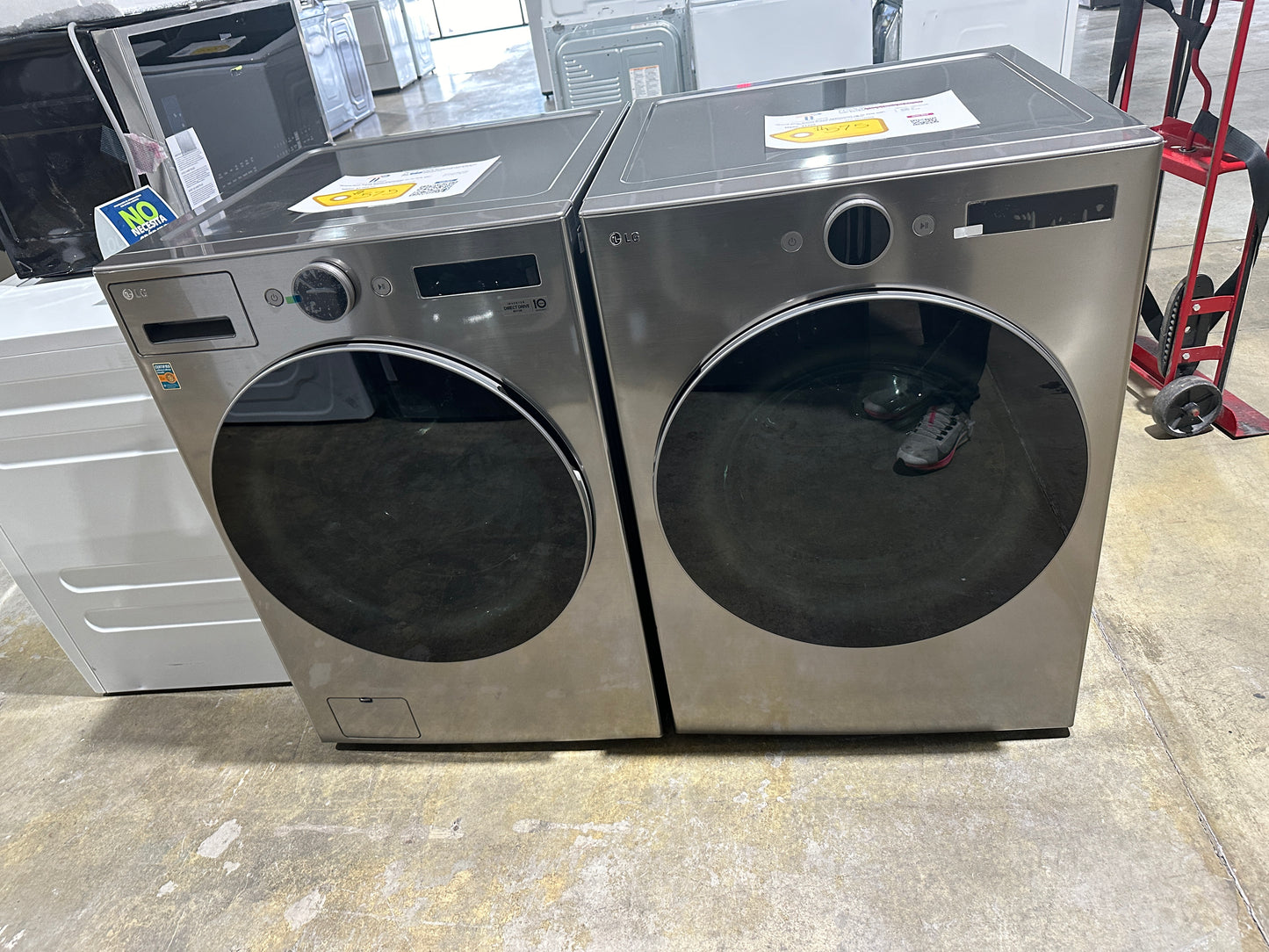 GORGEOUS NEW STACKABLE SMART WASHER DRYER LAUNDRY SET WAS12253S DRY13028S