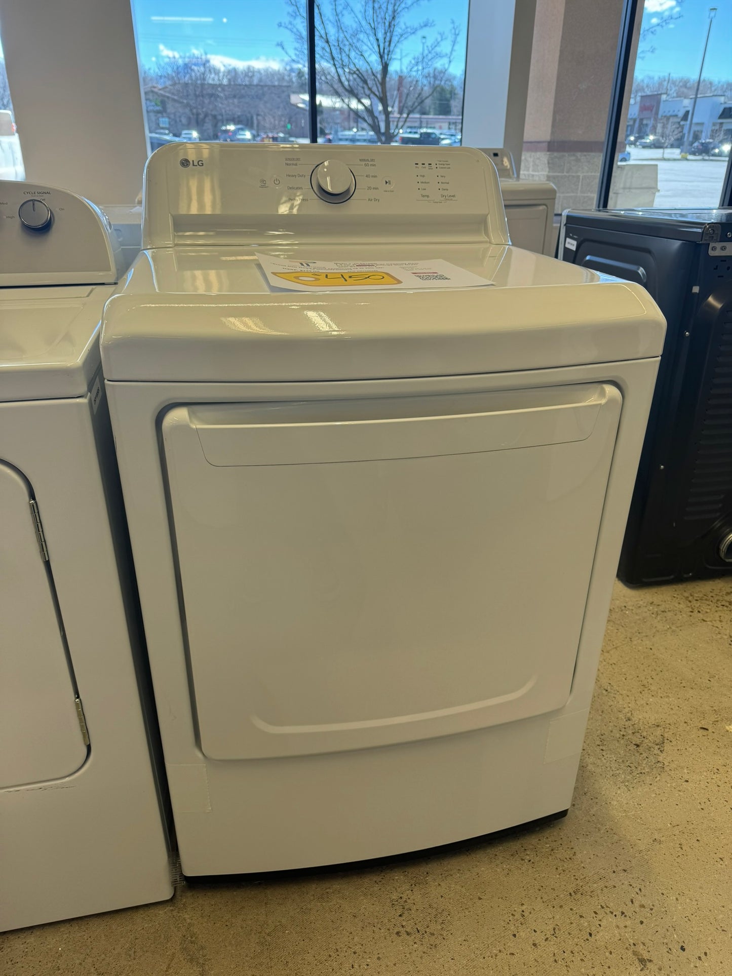 BRAND NEW LG SMART ELECTRIC DRYER MODEL: DLE6100W DRY10048R