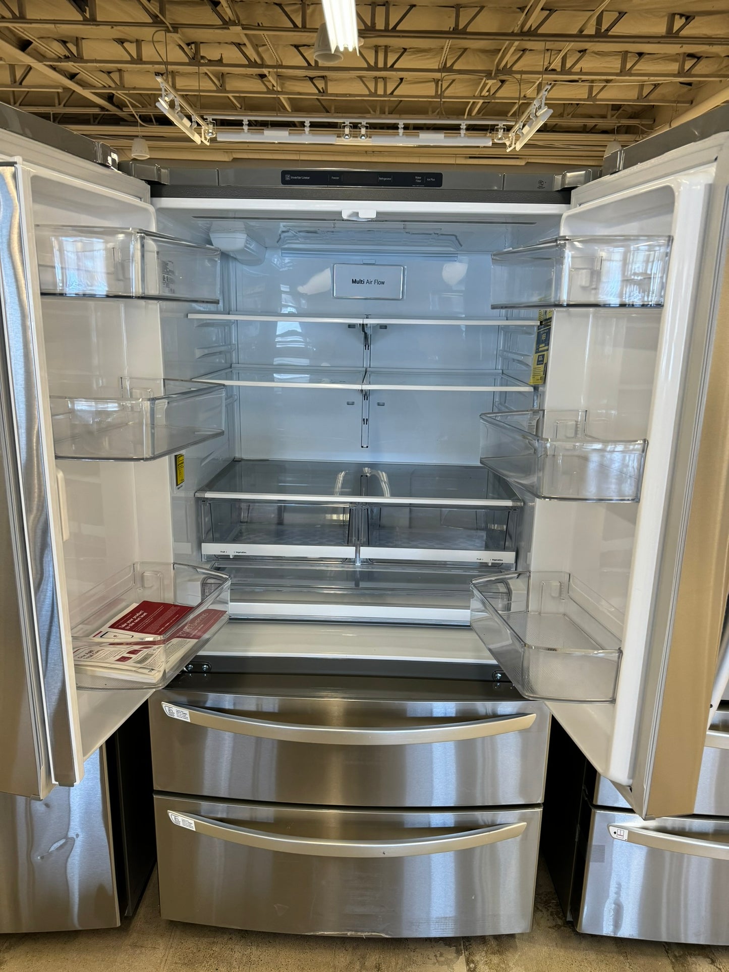 BEAUTIFUL BRAND NEW LG FRENCH DOOR REFRIGERATOR MODEL: LMWS27626S REF10108R