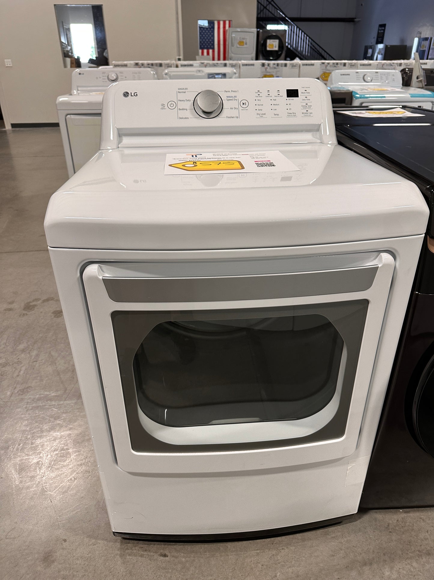 GORGEOUS NEW ELECTRIC DRYER with SENSOR DRY MODEL: DLE7150W DRY12688