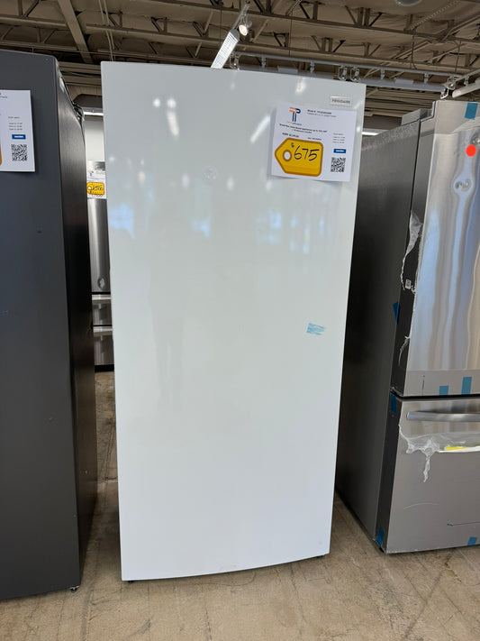 BRAND NEW UPRIGHT FREEZER MODEL: FFUE2022AW FRZ10005R