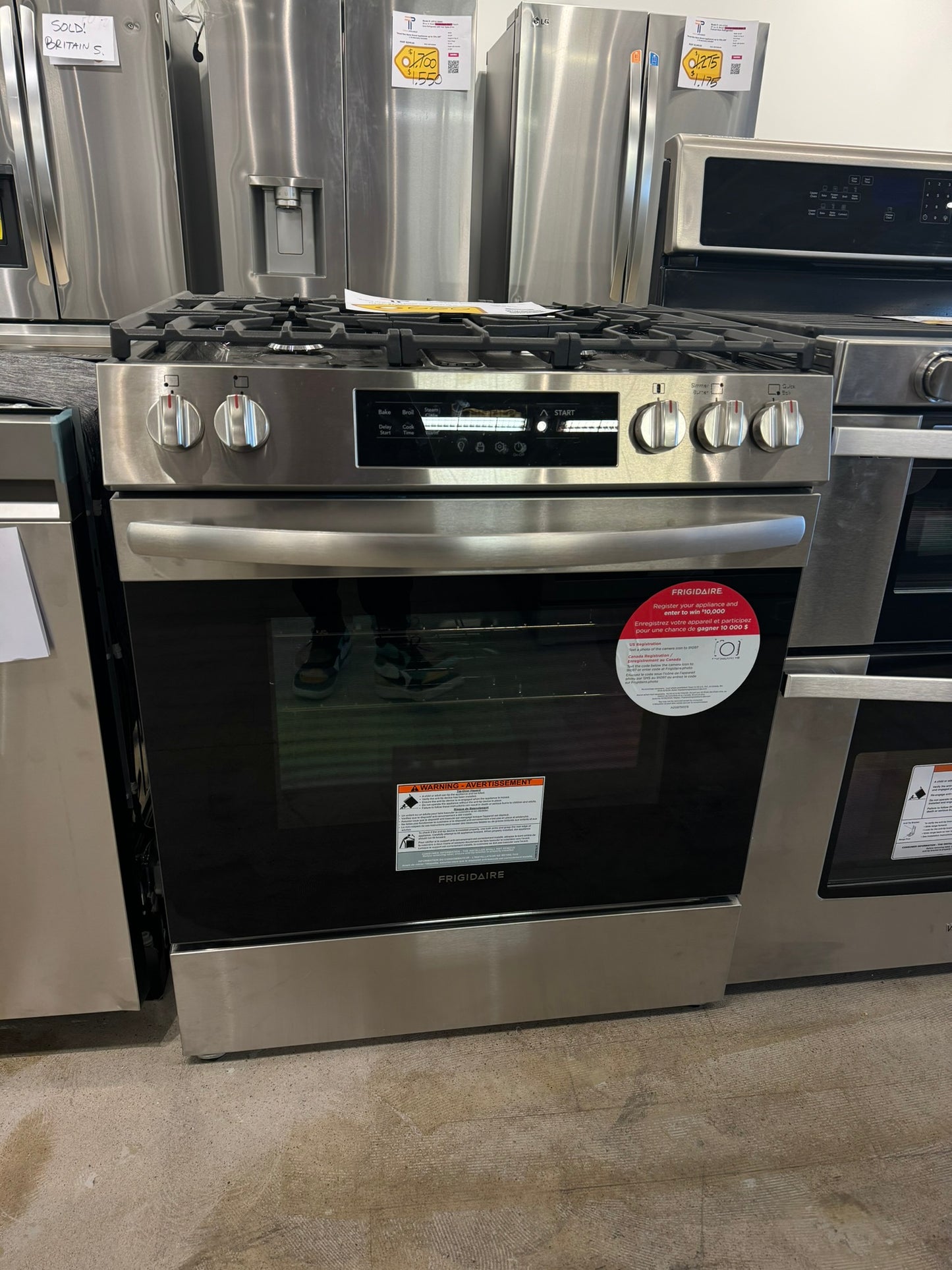 GORGEOUS NEW GAS RANGE WITH QUICK BOIL MODEL: FCFG3062AS RAG10022R