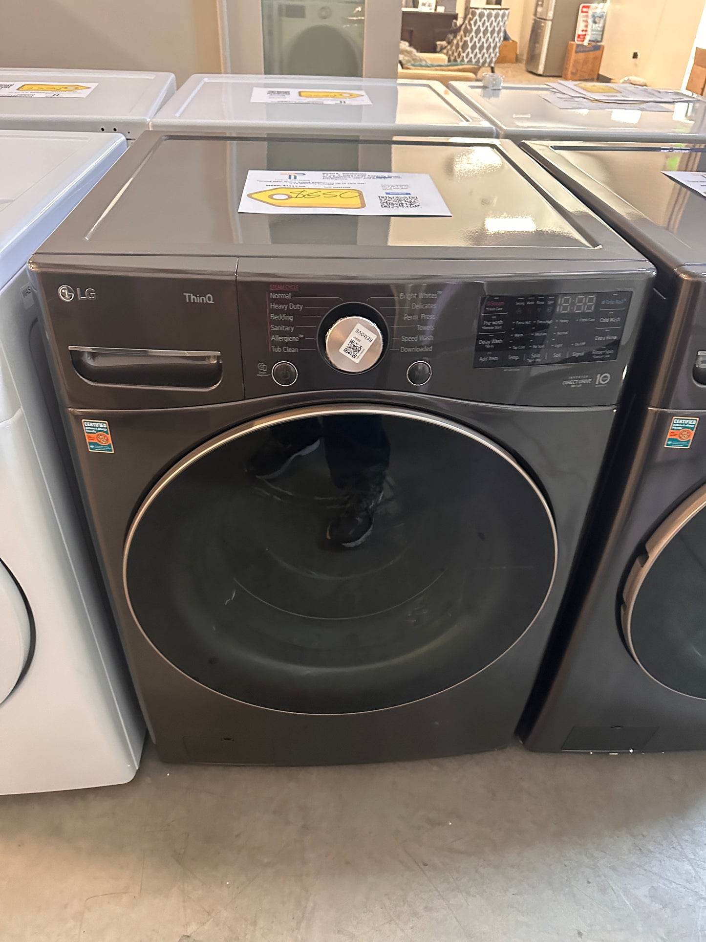 BRAND NEW BLACK STEEL LG FRONT LOAD WASHER MODEL: WM4000HBA WAS13425