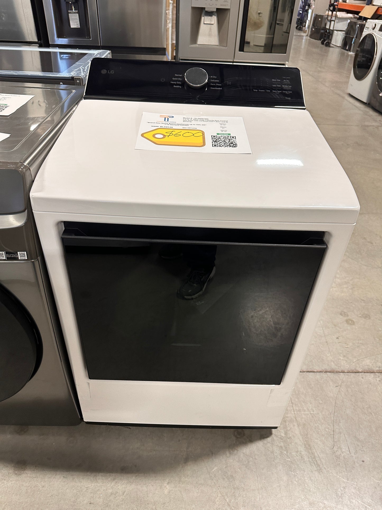 ALPINE WHITE SMART GAS LG DRYER MODEL: DLG8401WE DRY12706