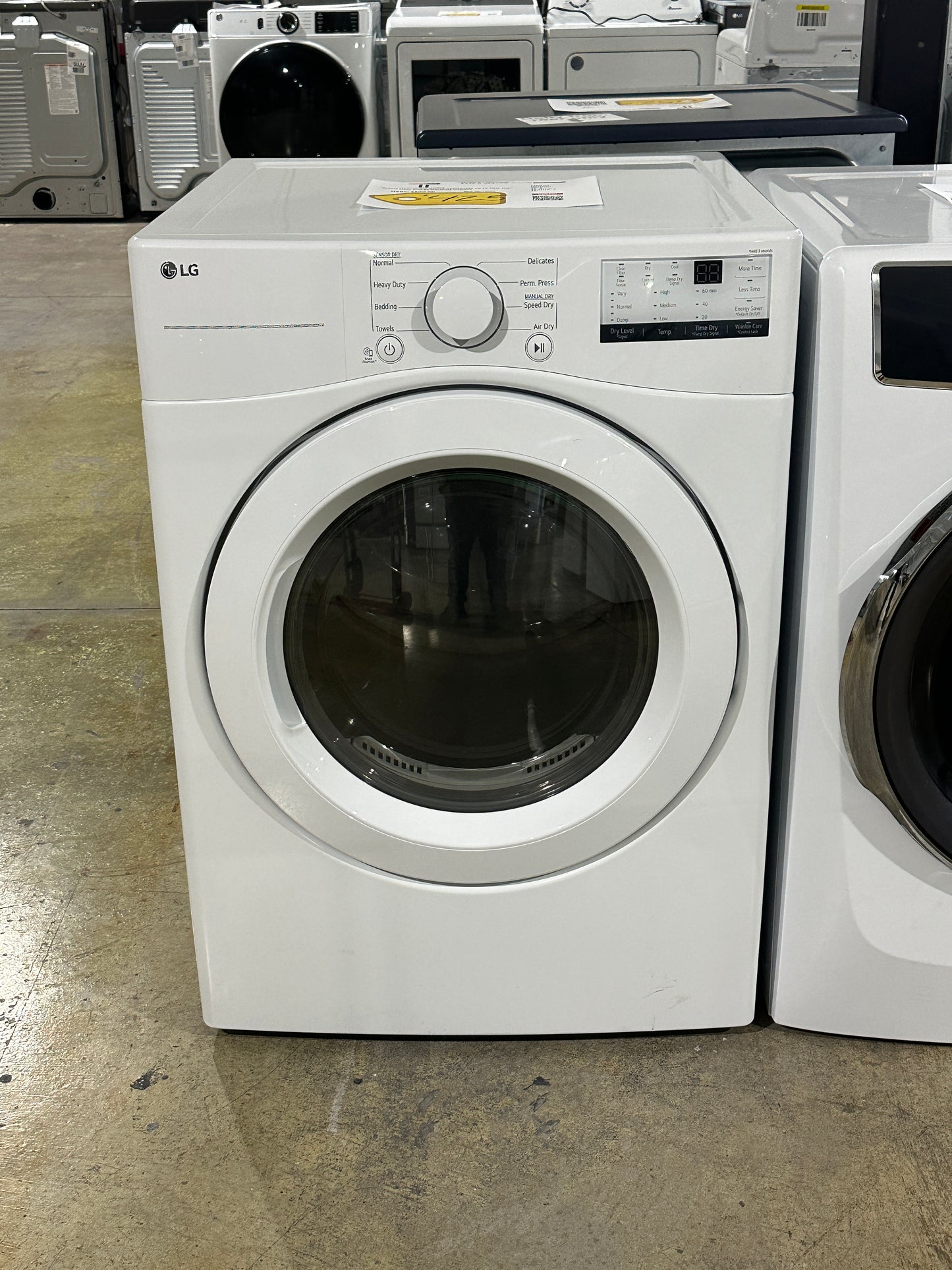 BRAND NEW! LG 7.4 Cu. Ft. Ultra Large Capacity Electric Dryer MODEL: DLE3400W DRY13044S