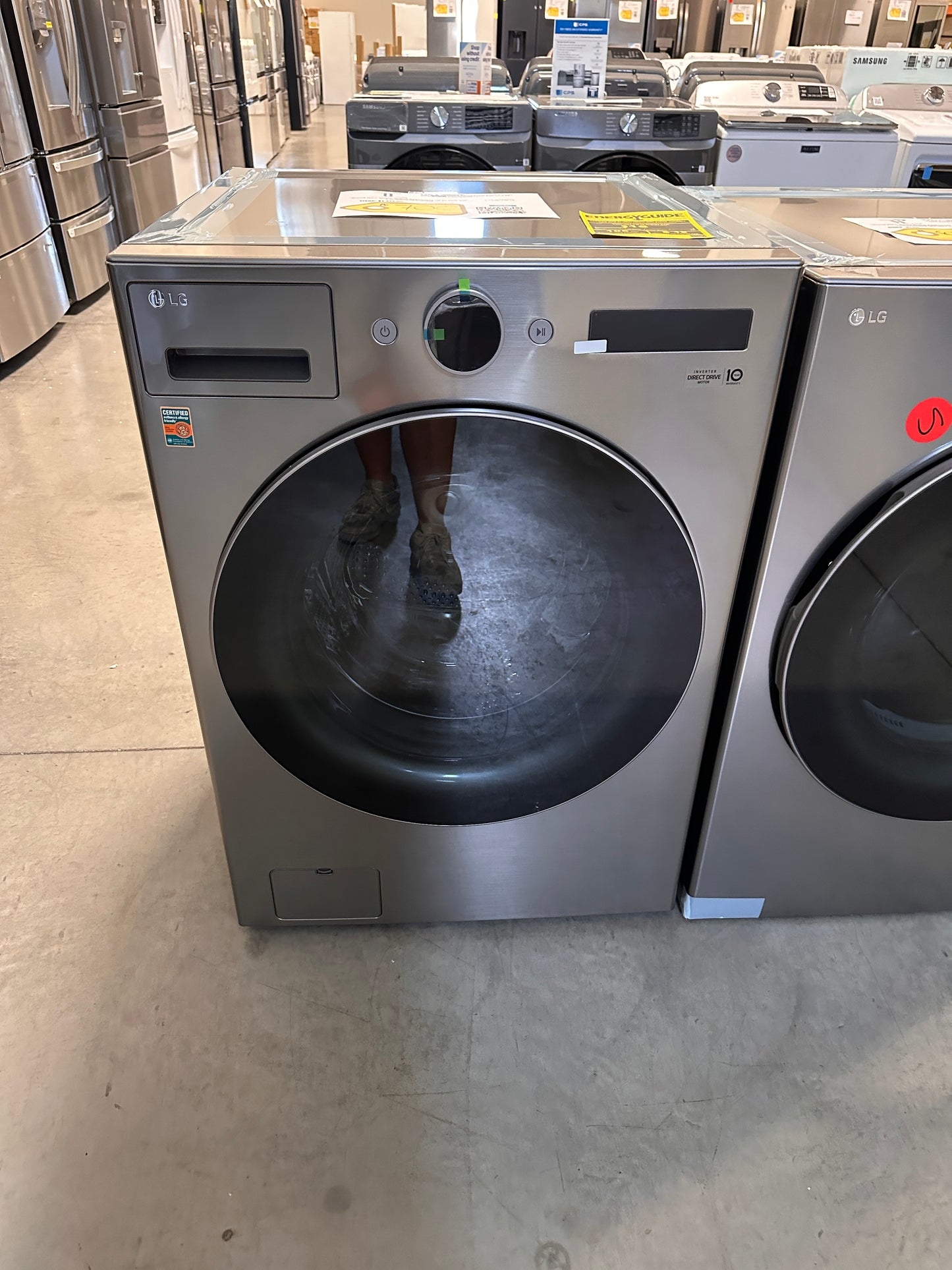 GORGEOUS NEW LG SMART FRONT LOAD WASHER MODEL: WM5500HVA WAS13443