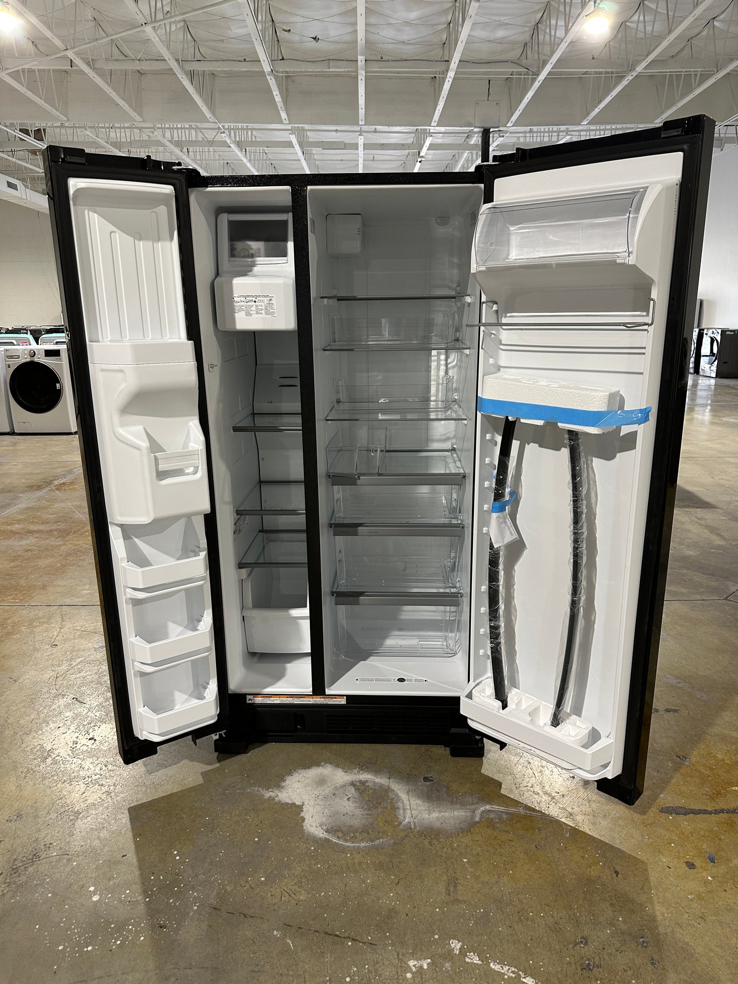 LOW PRICE! Whirlpool 33-inch Wide Side-by-Side Refrigerator MODEL: WRS321SDHB REF13826S