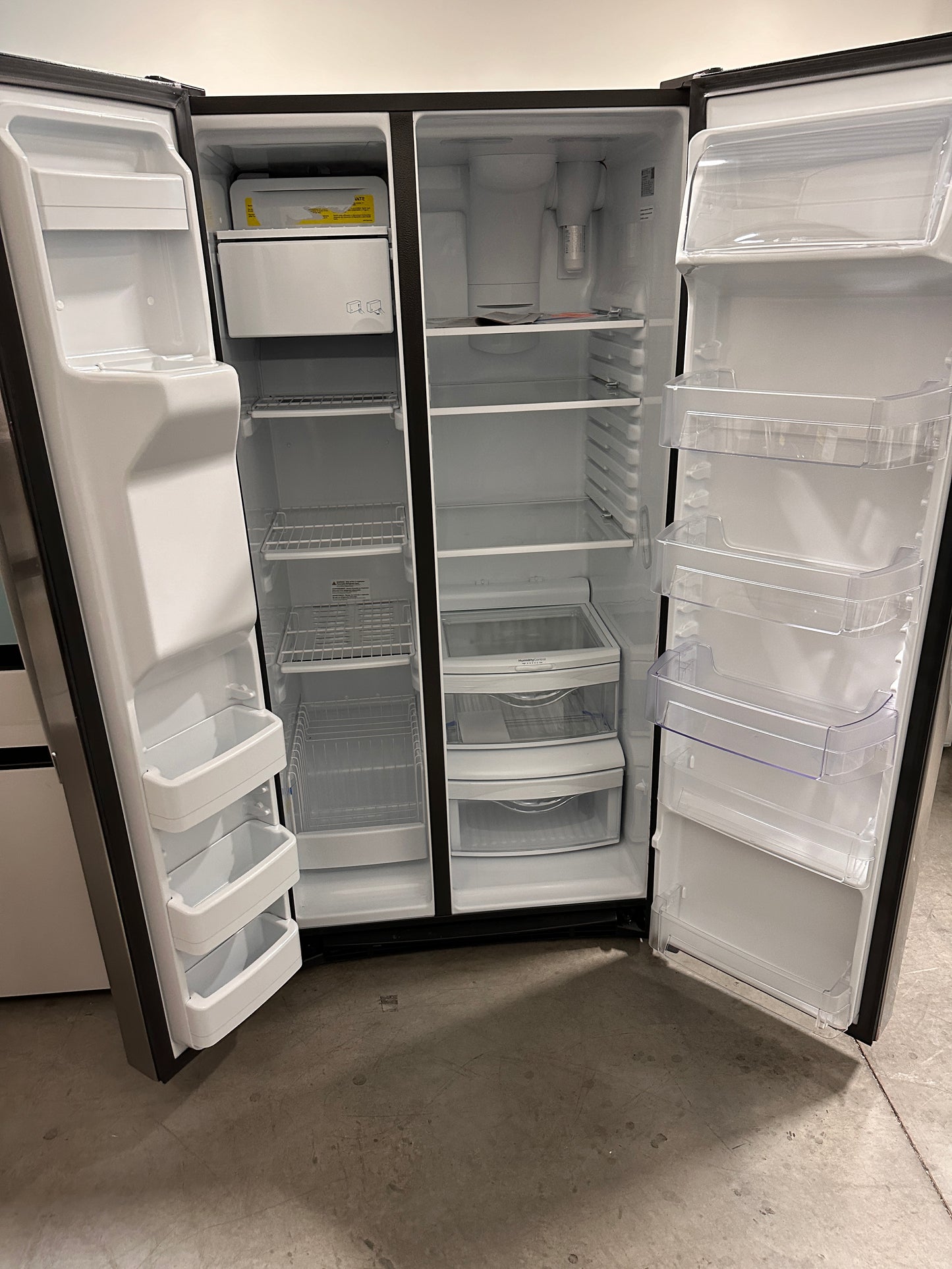 GREAT NEW GE SIDE-BY-SIDE REFRIGERATOR MODEL: GSS25GYPFS REF13373