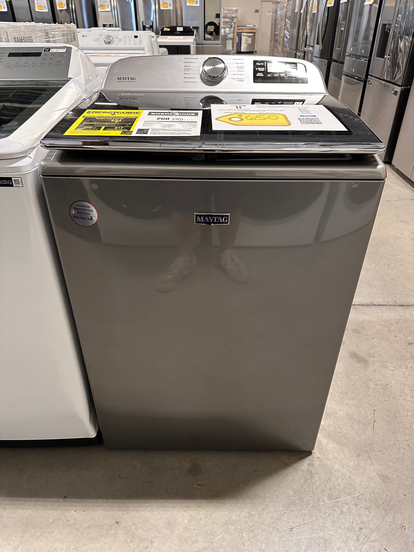 BEAUTIFUL NEW MAYTAG TOP LOAD WASHER MODEL: MVW7230HC WAS13456