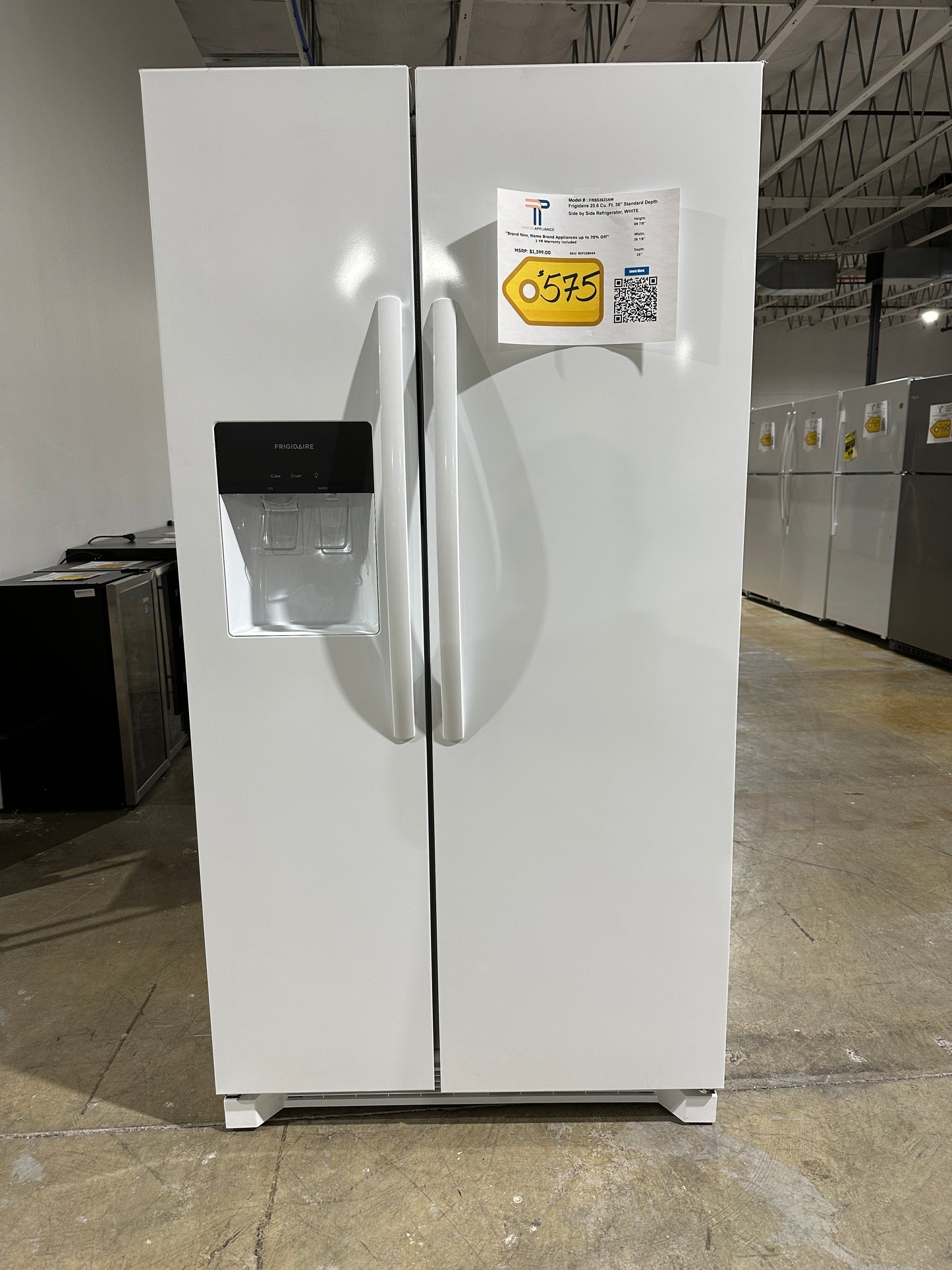 GORGEOUS WHITE FRIGIDAIRE STANDARD DEPTH REFRIGERATOR MODEL: FRSS2623AW REF13804S