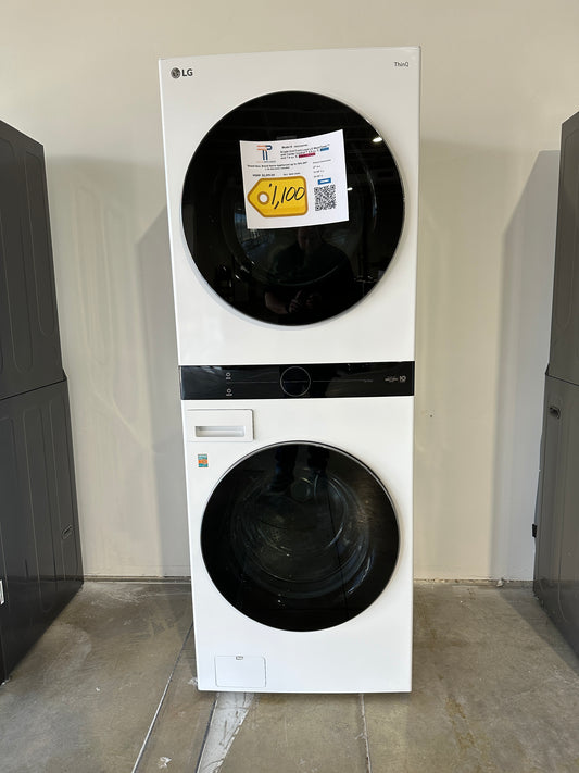 GREAT NEW LG WASHTOWER WITH CENTER CONTROL MODEL: WKEX200HWA WAS12469S