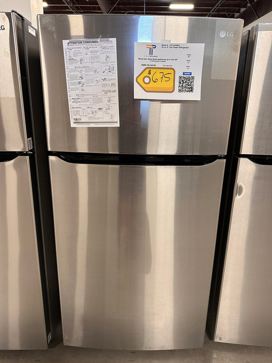 GREAT NEW TOP FREEZER LG REFRIGERATOR WITH INTERNAL WATER MODEL: LRTLS2403S REF13378