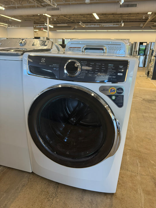 NEW STACKABLE FRONT LOAD WASHER WITH STEAM MODEL: ELFW7637AW WAS10153R