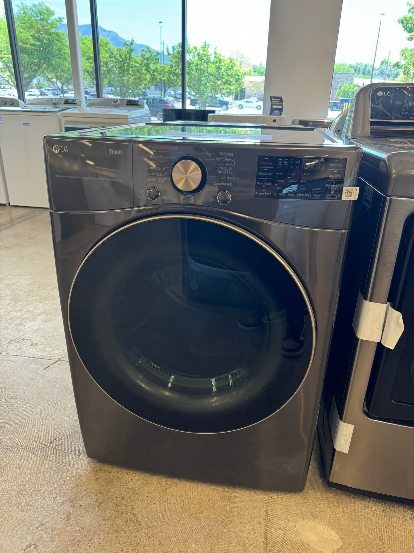 GREAT NEW LG SMART ELECTRIC DRYER MODEL: DLEX4000B DRY10149R