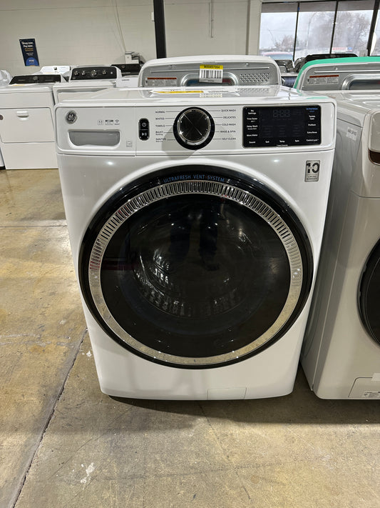BRAND NEW! GE 4.8 cu. ft. Capacity Smart Front Load Washer MODEL: GFW550SSNWW WAS12518S