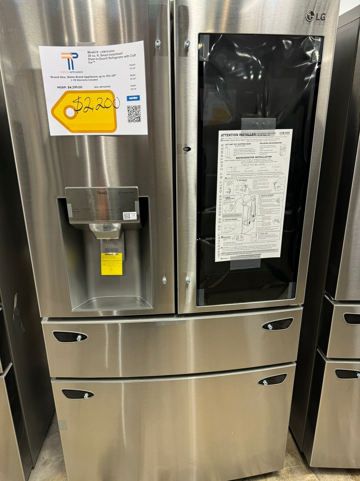 BEAUTIFUL BRAND NEW LG DOOR-IN-DOOR REFRIGERATOR MODEL: LRMVS3006S REF10196R