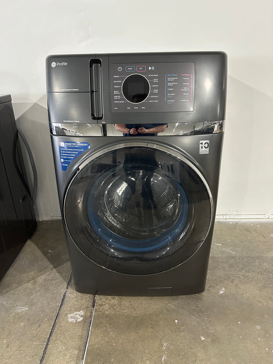 GORGEOUS NEW GE PROFILE WASHER/DRYER COMBINATION MACHINE MODEL: PFQ97HSPVDS WAS12519S